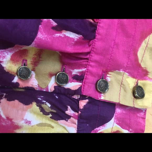 Myne Olive skirt as seen on Vanessa Hudgens - Picture 2 of 7